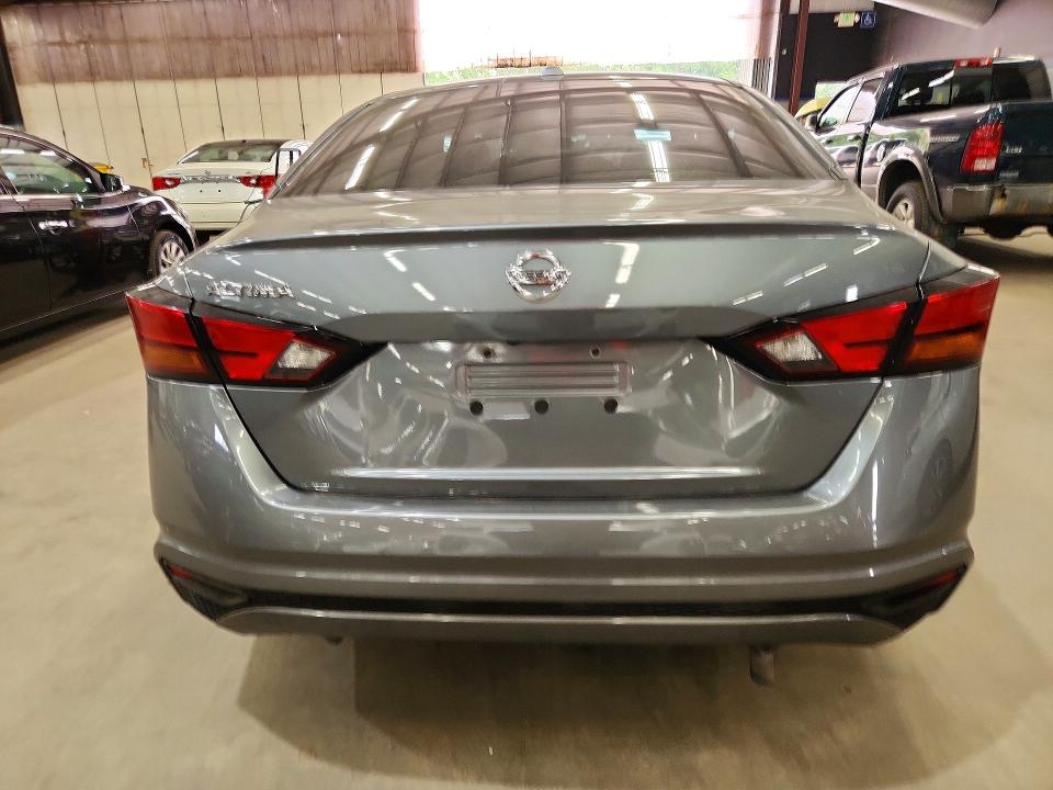 61361096 :رقم المزاد ، 1N4BL4BV3LC240698 vin ، 2020 Nissan Altima مزاد بيع