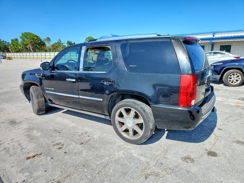 61736496 :رقم المزاد ، 1GYEC63818R105150 vin ، 2008 Cadillac Escalade مزاد بيع