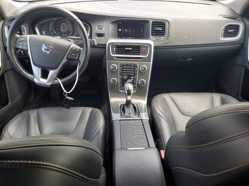 Продаж на аукціоні авто 2016 Volvo V60 Cross Country, vin: YV4612HK4G1018852, номер лоту: 62081016