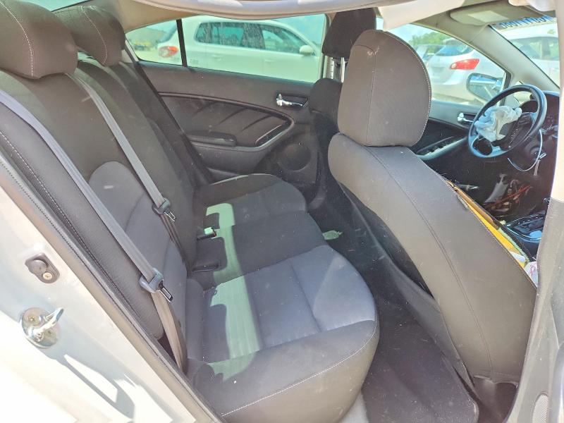 60171686 :رقم المزاد ، 3KPFL4A72HE036148 vin ، 2017 Kia Forte مزاد بيع