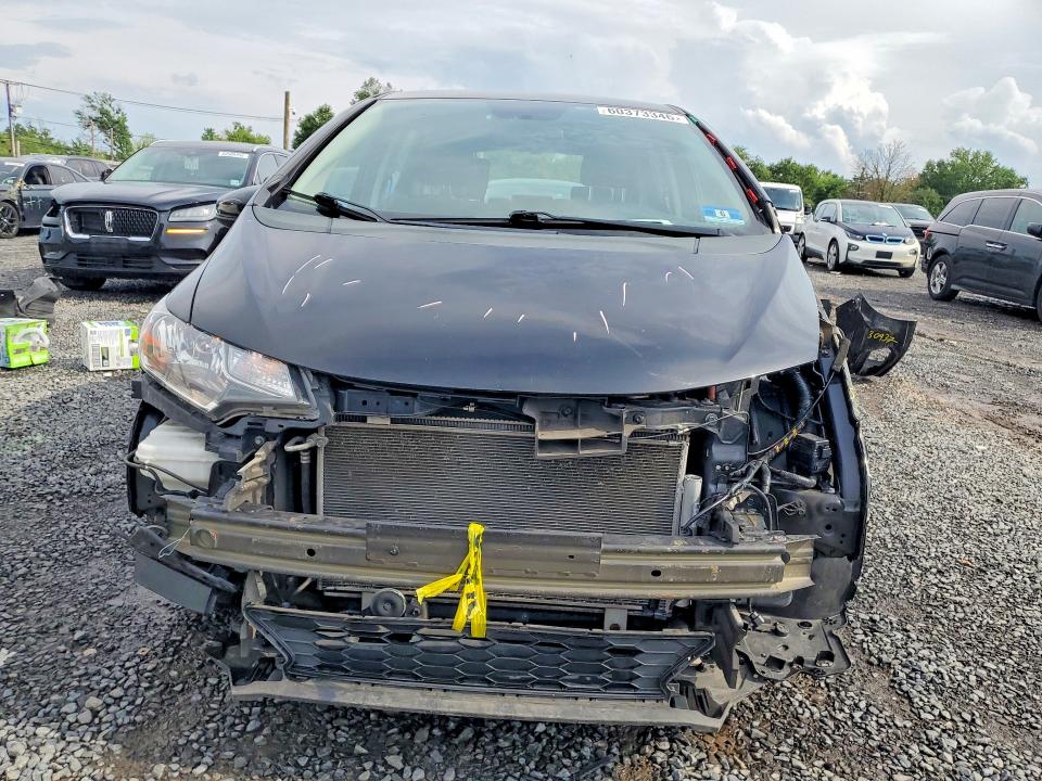 60373346 :رقم المزاد ، 3HGGK5H46LM710522 vin ، 2020 Honda Fit مزاد بيع