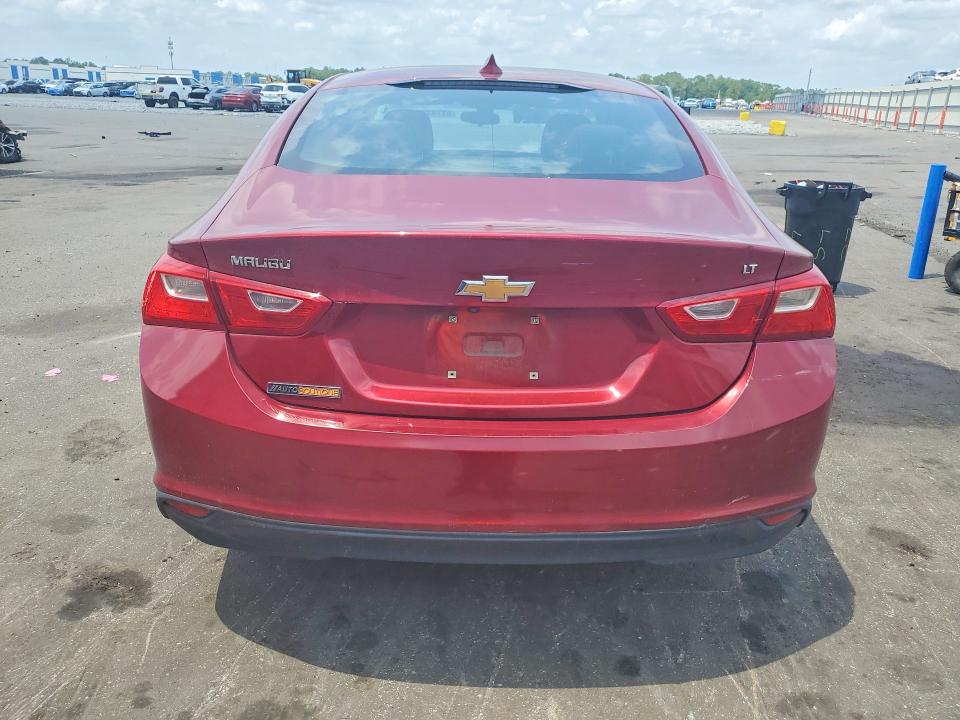 Продаж на аукціоні авто 2018 Chevrolet Malibu, vin: 1G1ZD5ST1JF251858, номер лоту: 62793786