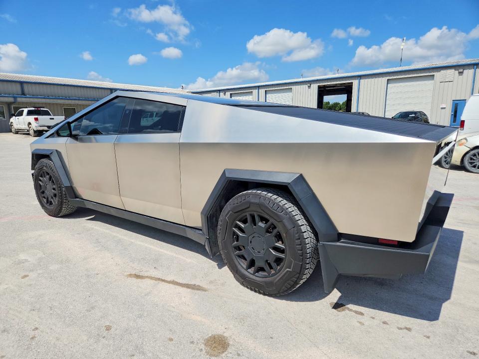 Продажа на аукционе авто 2024 Tesla Cybertruck, vin: 7G2CEHEE9RA026641, номер лота: 60189616