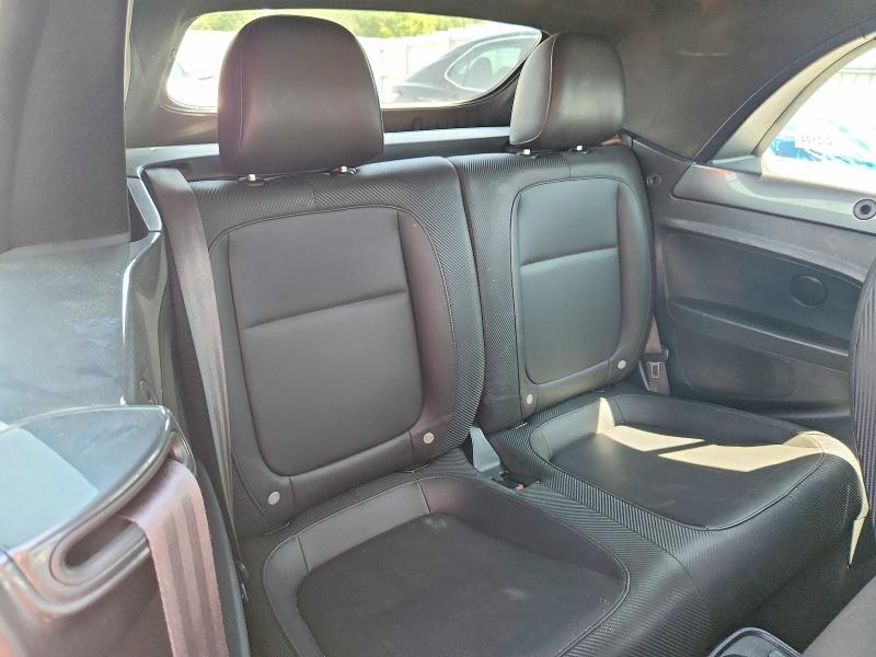 61405286 :رقم المزاد ، 3VW517AT1GM812786 vin ، 2016 Volkswagen Beetle مزاد بيع