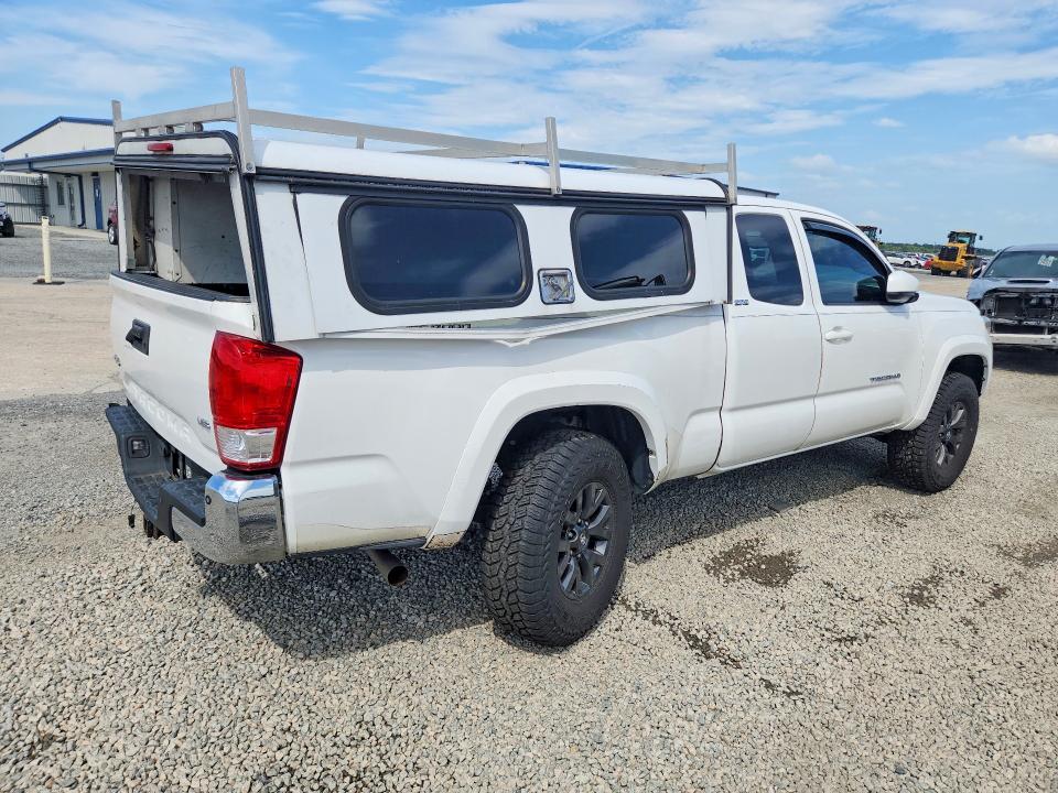 Продажа на аукционе авто 2017 Toyota Tacoma, vin: 5TFSZ5AN1HX086055, номер лота: 61911376