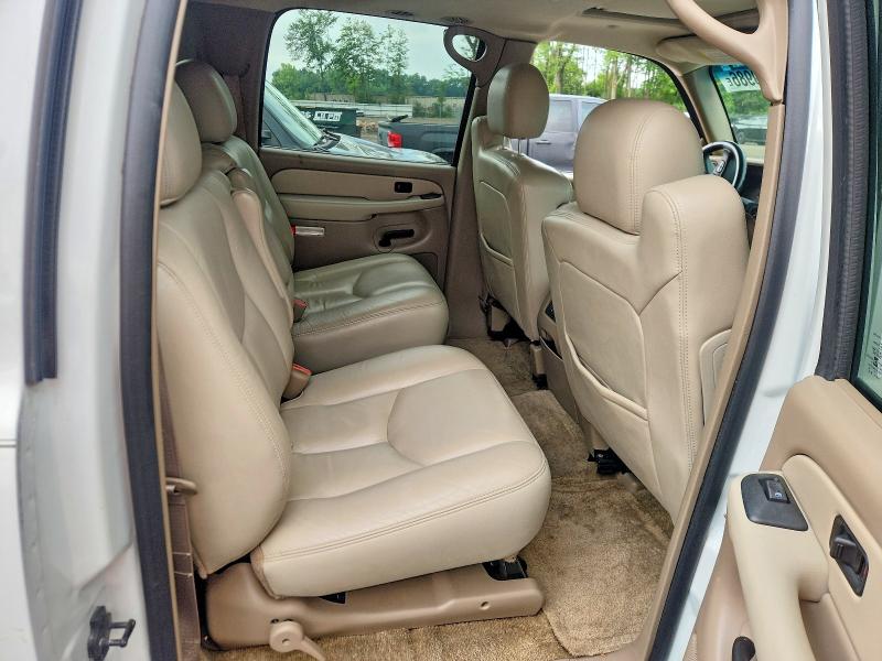 2003 Chevrolet Suburban მანქანა იყიდება აუქციონზე, vin: 1GNFK16Z33J128139, აუქციონის ნომერი: 62639986