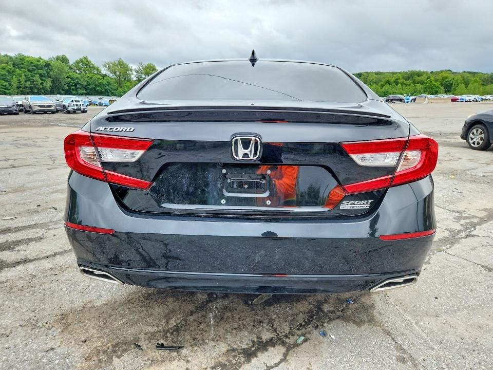 Продаж на аукціоні авто 2022 Honda Accord, vin: 1HGCV1F44NA111734, номер лоту: 63016386