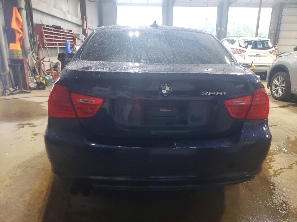 62874626 :رقم المزاد ، WBAPK7C53BA819099 vin ، 2011 Bmw 328 مزاد بيع