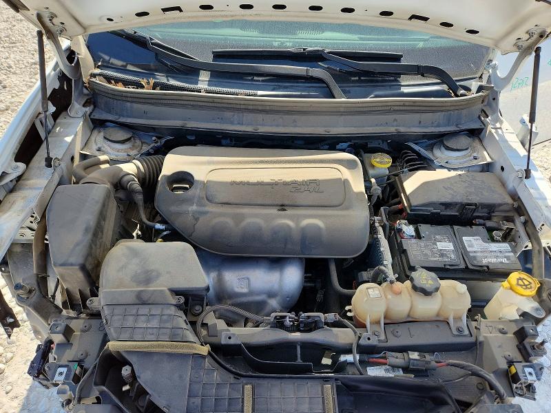 61670136 :رقم المزاد ، 1C4PJMLBXKD273488 vin ، 2019 Jeep Cherokee مزاد بيع