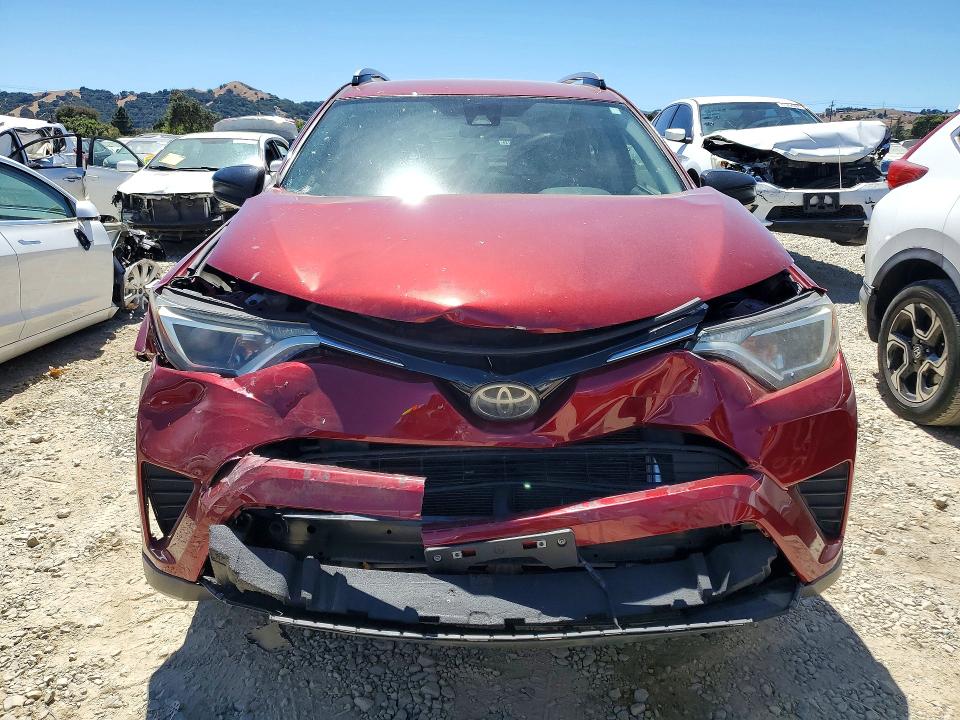 2018 Toyota Rav4 მანქანა იყიდება აუქციონზე, vin: JTMZFREV8JD109556, აუქციონის ნომერი: 61964476