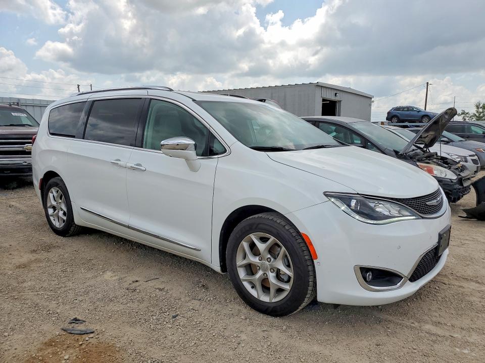61138506 :رقم المزاد ، 2C4RC1GG6LR136411 vin ، 2020 Chrysler Pacifica مزاد بيع
