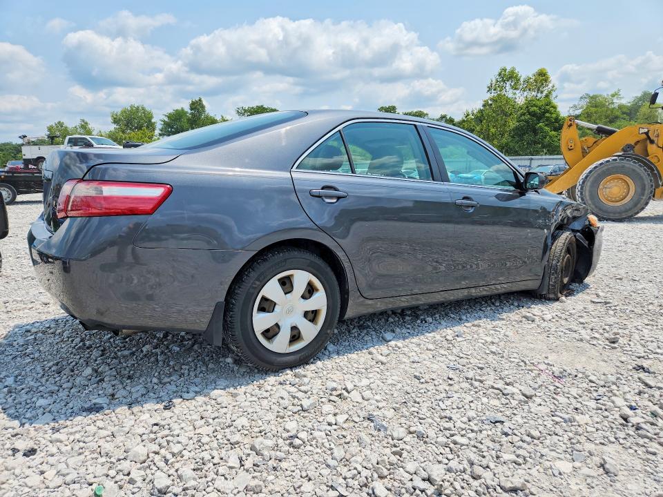 62906396 :رقم المزاد ، 4T1BE46K17U100732 vin ، 2007 Toyota Camry مزاد بيع