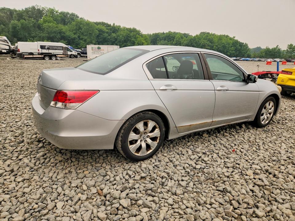 Продажа на аукционе авто 2009 Honda Accord, vin: 1HGCP26719A009758, номер лота: 61141056