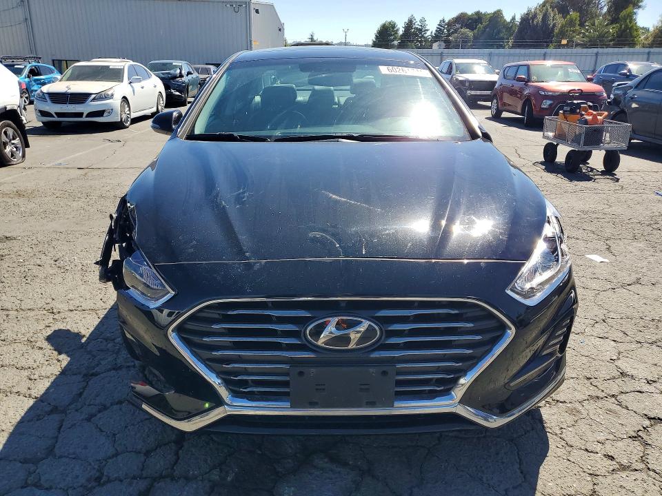 60261716 :رقم المزاد ، 5NPE34AFXJH648912 vin ، 2018 Hyundai Sonata مزاد بيع