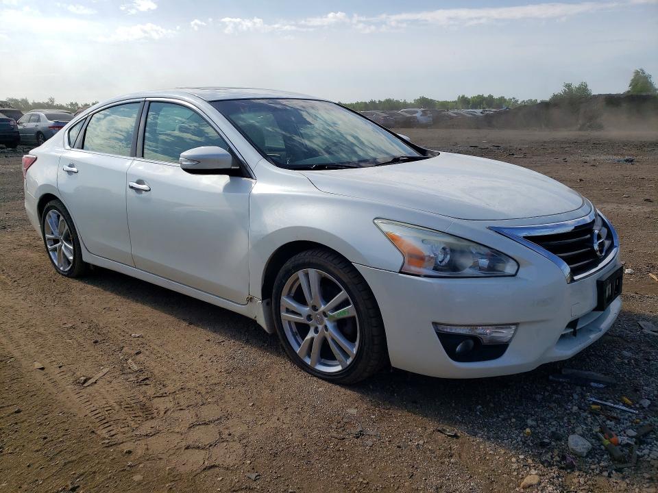 Продаж на аукціоні авто 2013 Nissan Altima, vin: 1N4BL3AP0DC236705, номер лоту: 61730466