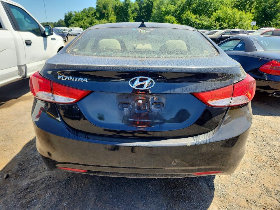 2013 Hyundai Elantra მანქანა იყიდება აუქციონზე, vin: 5NPDH4AE2DH260260, აუქციონის ნომერი: 61366496