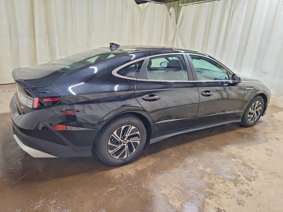 61370186 :رقم المزاد ، KMHL24JJ8TA172714 vin ، 2026 Hyundai Sonata Hybrid مزاد بيع