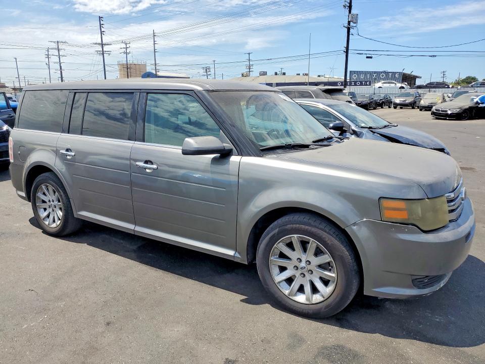 2010 Ford Flex მანქანა იყიდება აუქციონზე, vin: 2FMHK6CC3ABA81917, აუქციონის ნომერი: 61160986