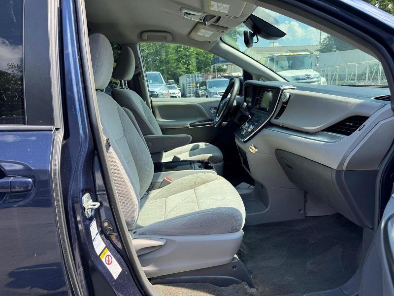 2018 Toyota Sienna მანქანა იყიდება აუქციონზე, vin: 5TDJZ3DC1JS189479, აუქციონის ნომერი: 61314106