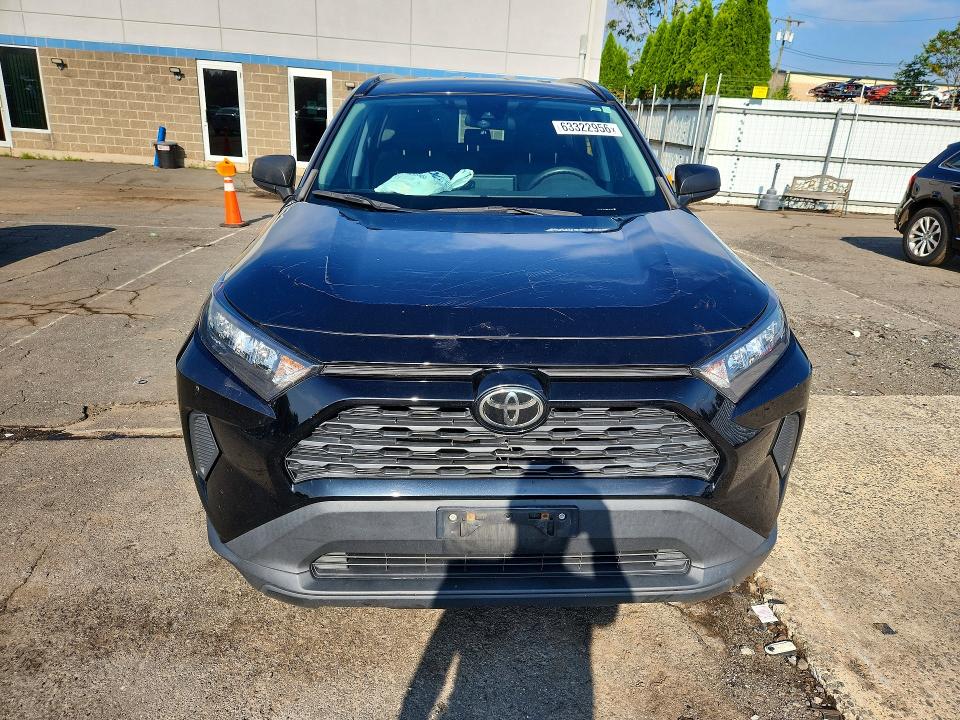 63322956 :رقم المزاد ، 2T3F1RFV3MC165767 vin ، 2021 Toyota Rav4 مزاد بيع