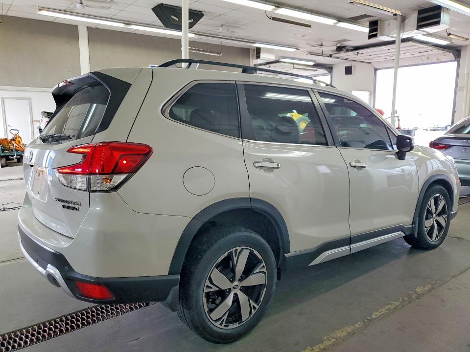 Продаж на аукціоні авто 2019 Subaru Forester, vin: JF2SKAWC6KH589300, номер лоту: 61139236