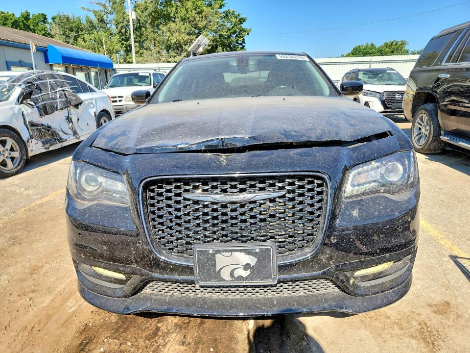 Продажа на аукционе авто 2022 Chrysler 300, vin: 2C3CCADG0NH158895, номер лота: 60235316