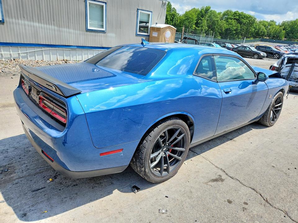 62161626 :رقم المزاد ، 2C3CDZFJ2NH137387 vin ، 2022 Dodge Challenger مزاد بيع