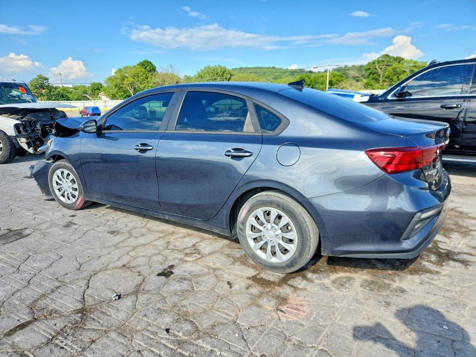61403766 :رقم المزاد ، 3KPF24AD3ME377254 vin ، 2021 Kia Forte مزاد بيع