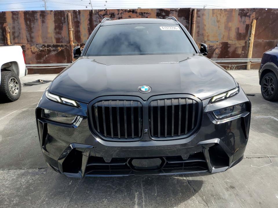 61972296 :رقم المزاد ، 5UX23EM09R9V30403 vin ، 2024 Bmw X7 مزاد بيع