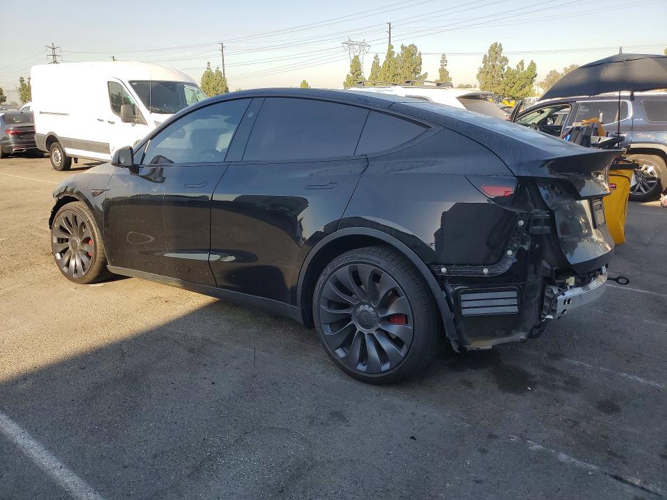 2024 Tesla Model Y მანქანა იყიდება აუქციონზე, vin: 7SAYGDEF7RF058515, აუქციონის ნომერი: 57357616