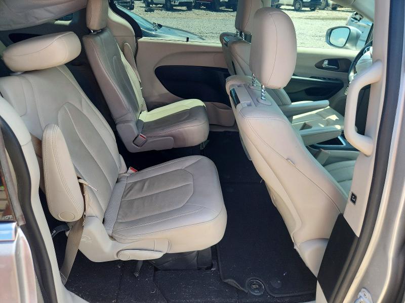 60428716 :رقم المزاد ، 2C4RC1EG9HR628487 vin ، 2017 Chrysler Pacifica مزاد بيع