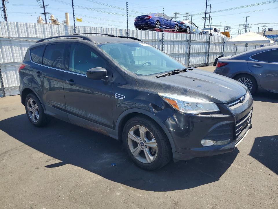 2014 Ford Escape მანქანა იყიდება აუქციონზე, vin: 1FMCU0GX2EUE27647, აუქციონის ნომერი: 60489926