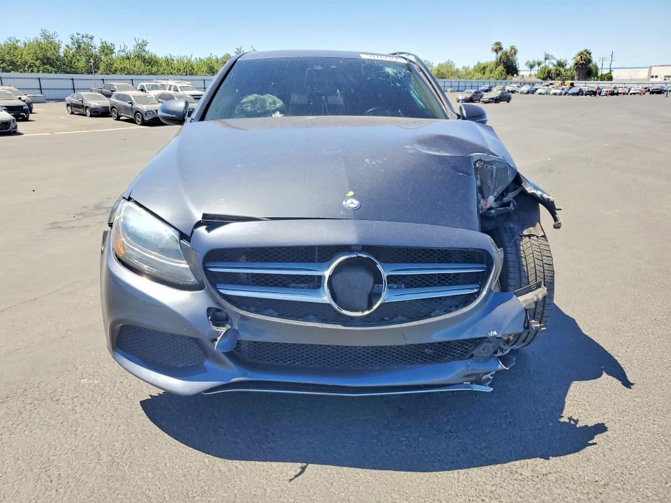 59742356 :رقم المزاد ، 55SWF4JB3GU160612 vin ، 2016 Mercedes-benz C مزاد بيع
