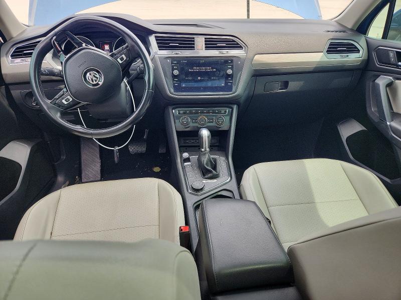 62338286 :رقم المزاد ، 3VV2B7AX8JM218386 vin ، 2018 Volkswagen Tiguan مزاد بيع