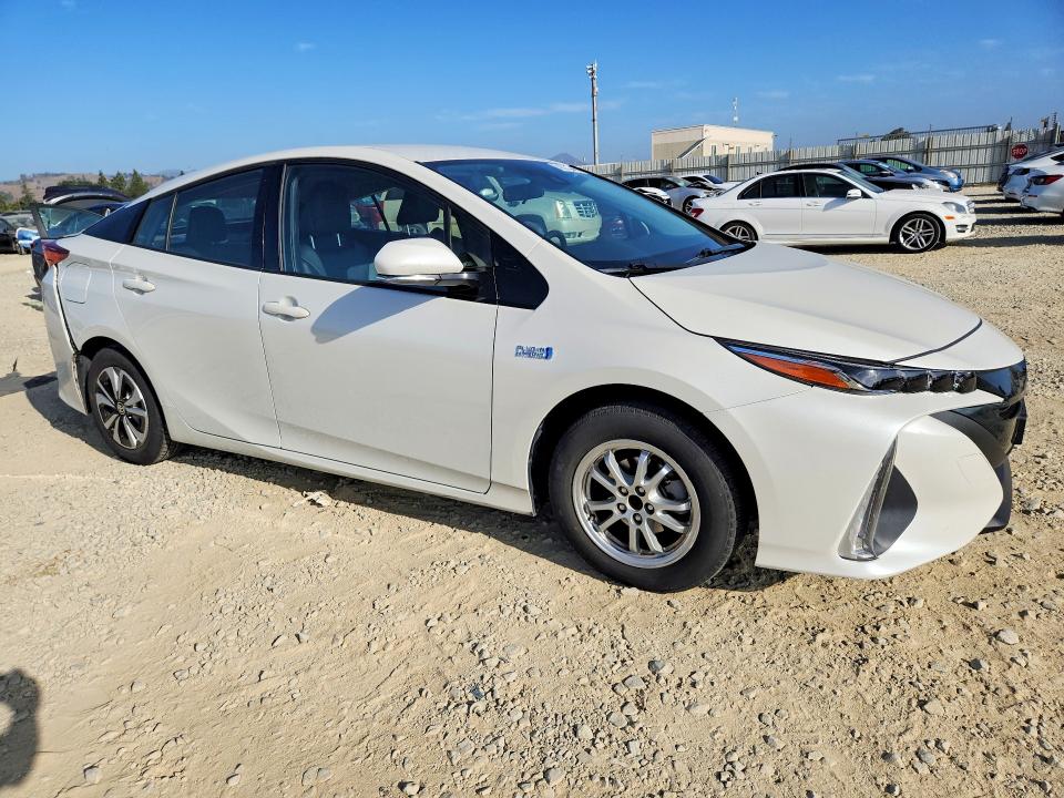 2017 Toyota Prius Prime მანქანა იყიდება აუქციონზე, vin: JTDKARFP9H3028923, აუქციონის ნომერი: 60524746