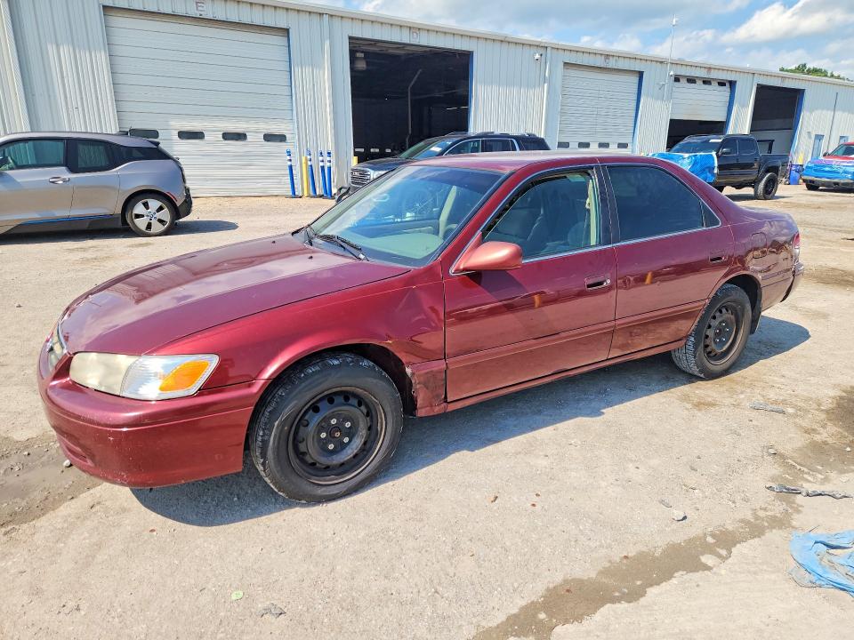 62644596 :رقم المزاد ، 4T1BG22K31U765496 vin ، 2001 Toyota Camry مزاد بيع