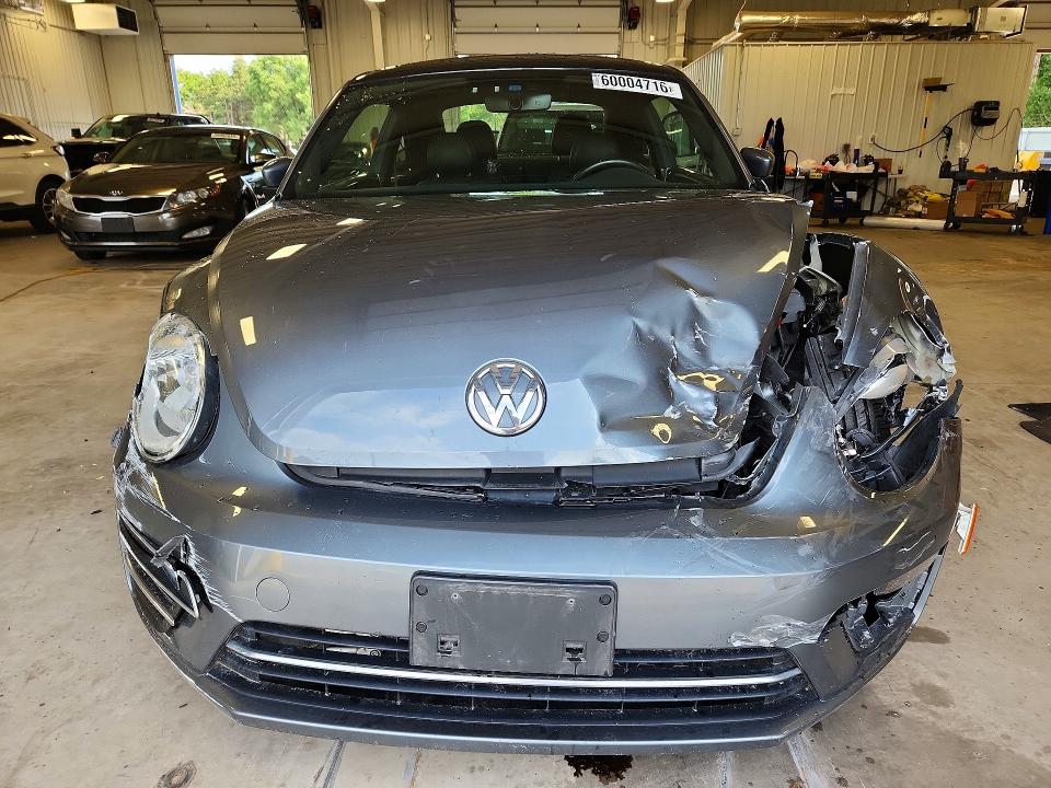 2018 Volkswagen Beetle მანქანა იყიდება აუქციონზე, vin: 3VWJD7AT8JM712892, აუქციონის ნომერი: 60004716
