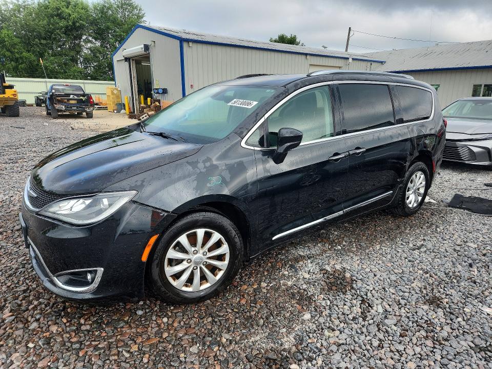 58130086 :رقم المزاد ، 2C4RC1EGXJR291821 vin ، 2018 Chrysler Pacifica مزاد بيع