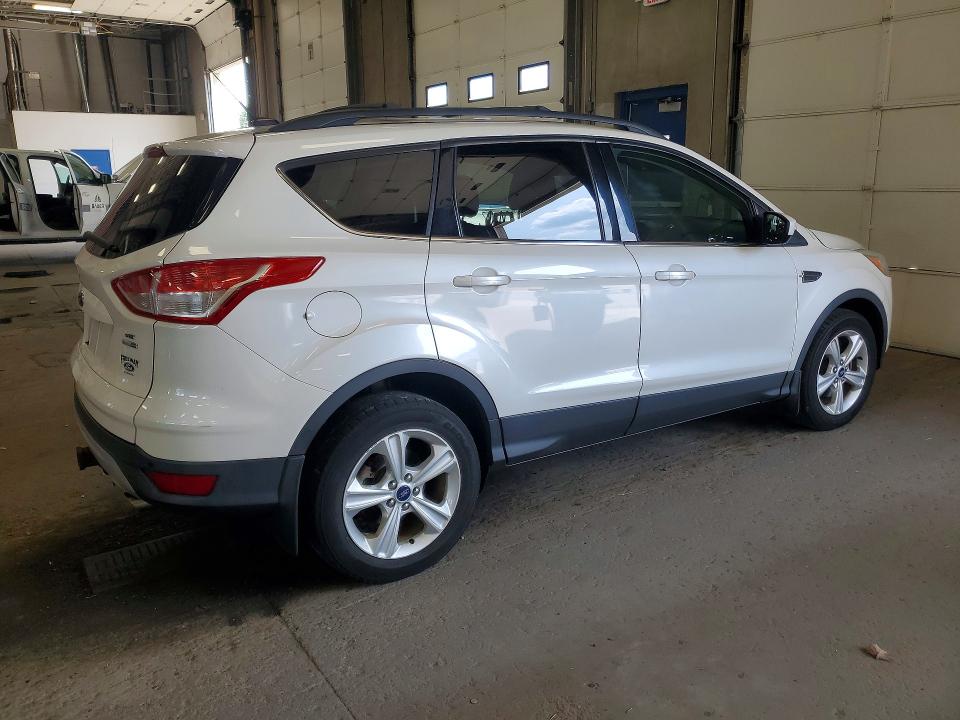 2015 Ford Escape მანქანა იყიდება აუქციონზე, vin: 1FMCU9G99FUA95617, აუქციონის ნომერი: 61558026