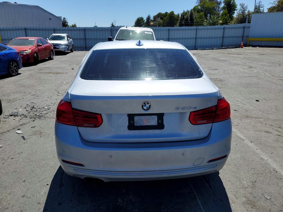 61884426 :رقم المزاد ، WBA8E1C57HK895095 vin ، 2017 Bmw 330e مزاد بيع