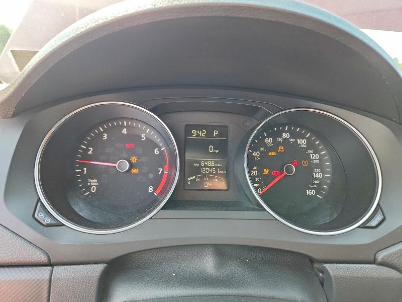 61135036 :رقم المزاد ، 3VW267AJ6GM282611 vin ، 2016 Volkswagen Jetta مزاد بيع
