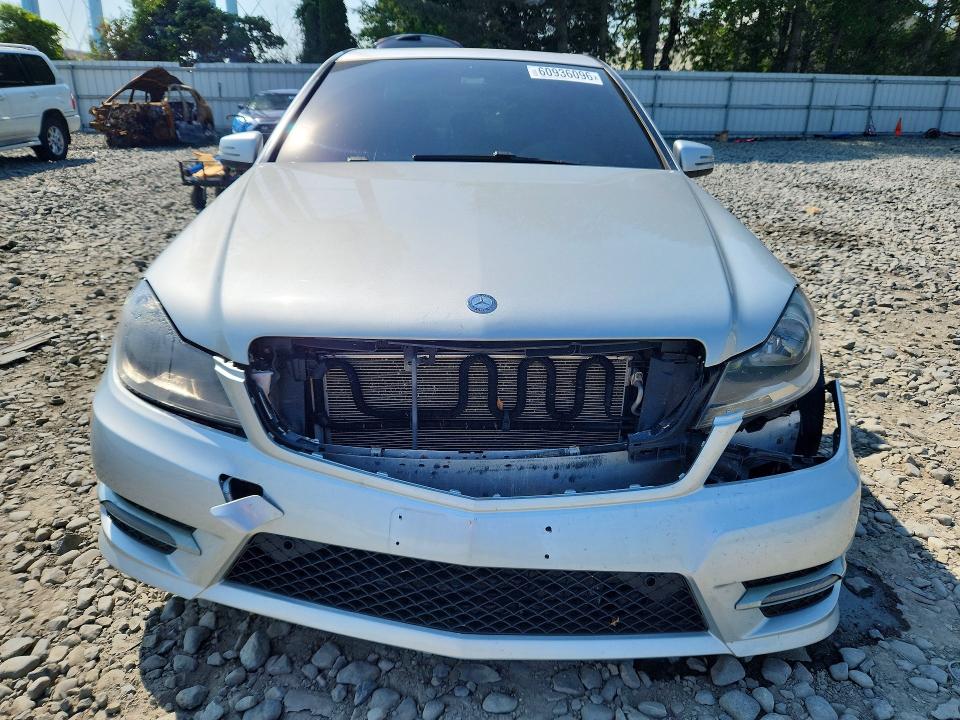 60936096 :رقم المزاد ، WDDGF8ABXEA957772 vin ، 2014 Mercedes-benz C مزاد بيع