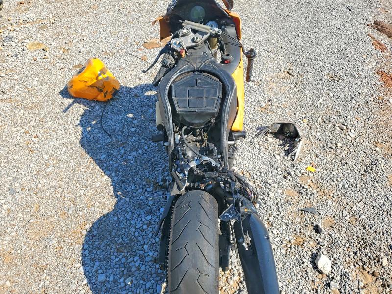 58447136 :رقم المزاد ، JKAZXCD1X6A013925 vin ، 2006 Kawasaki Zx1000 مزاد بيع