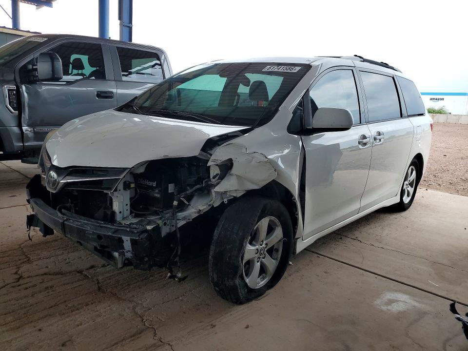 Продажа на аукционе авто 2018 Toyota Sienna, vin: 5TDKZ3DC1JS957398, номер лота: 61741586