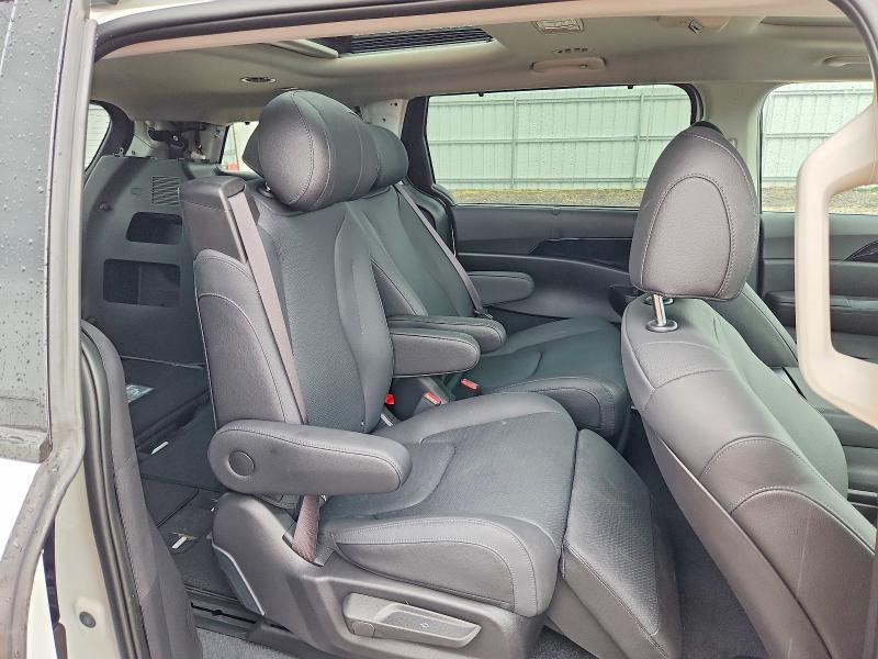 Продажа на аукционе авто 2026 Kia Carnival Hybrid, vin: KNDNE5KAXT6128919, номер лота: 61415676