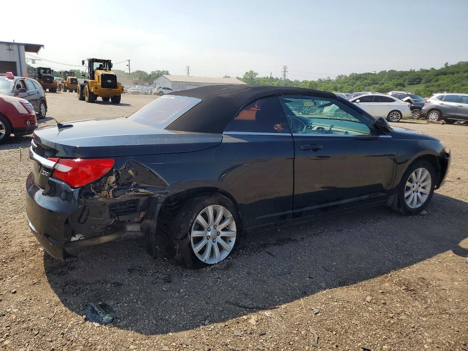 2013 Chrysler 200 მანქანა იყიდება აუქციონზე, vin: 1C3BCBEBXDN532956, აუქციონის ნომერი: 60032736