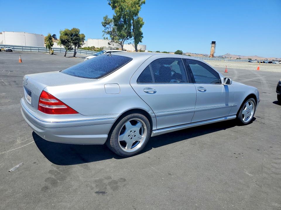 61633506 :رقم المزاد ، WDBNG75JX1A207906 vin ، 2001 Mercedes-benz S مزاد بيع