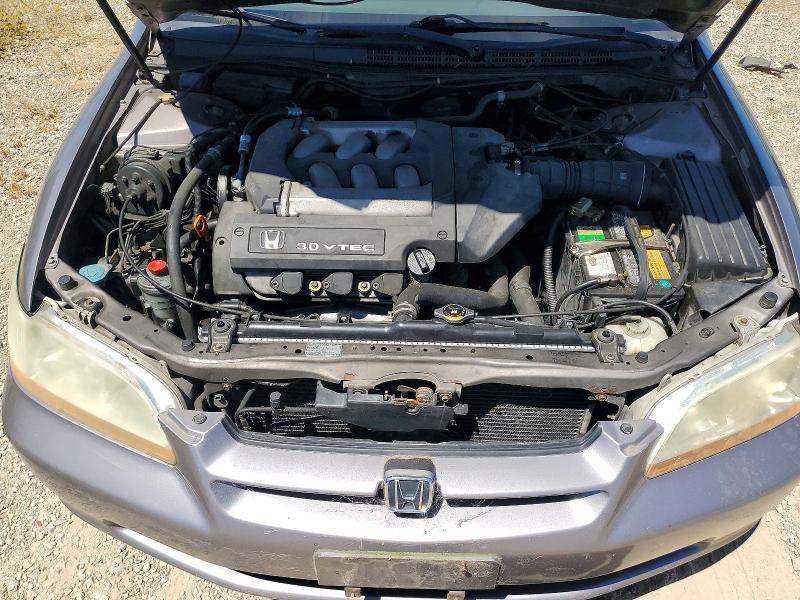 2000 Honda Accord მანქანა იყიდება აუქციონზე, vin: 1HGCG1645YA058377, აუქციონის ნომერი: 59340986