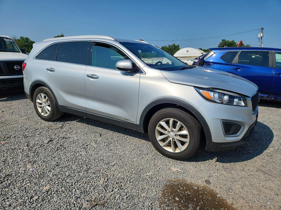 2018 Kia Sorento მანქანა იყიდება აუქციონზე, vin: 5XYPGDA54JG374103, აუქციონის ნომერი: 56195686