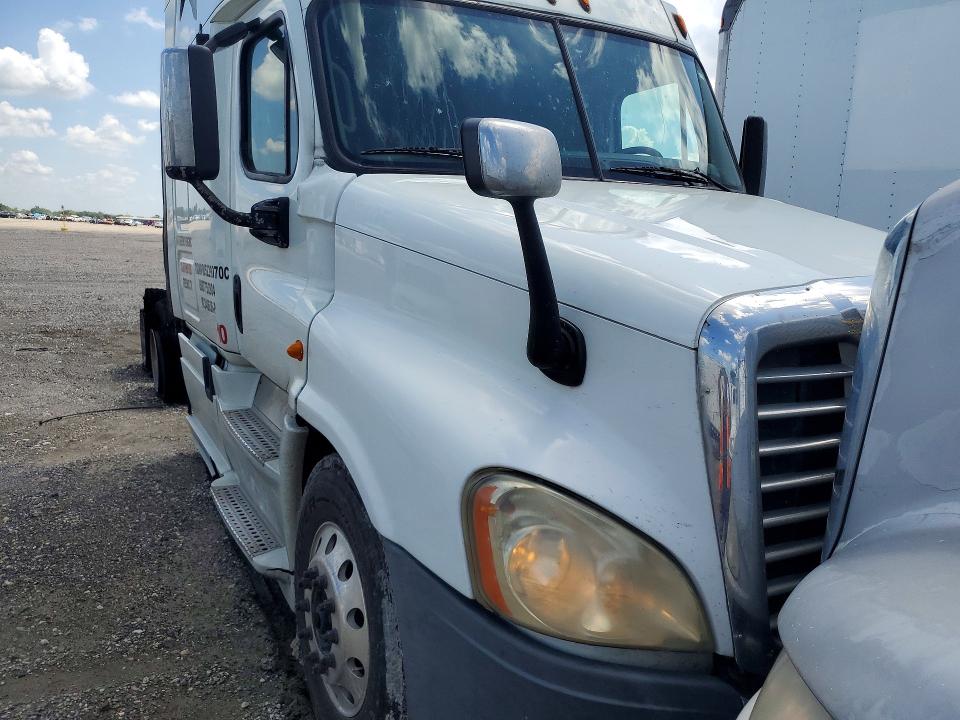 Aukcja sprzedaży 2013 Freightliner Cascadia, vin: 1FUJGLBG8DLFH5244, numer aukcji: 59612296